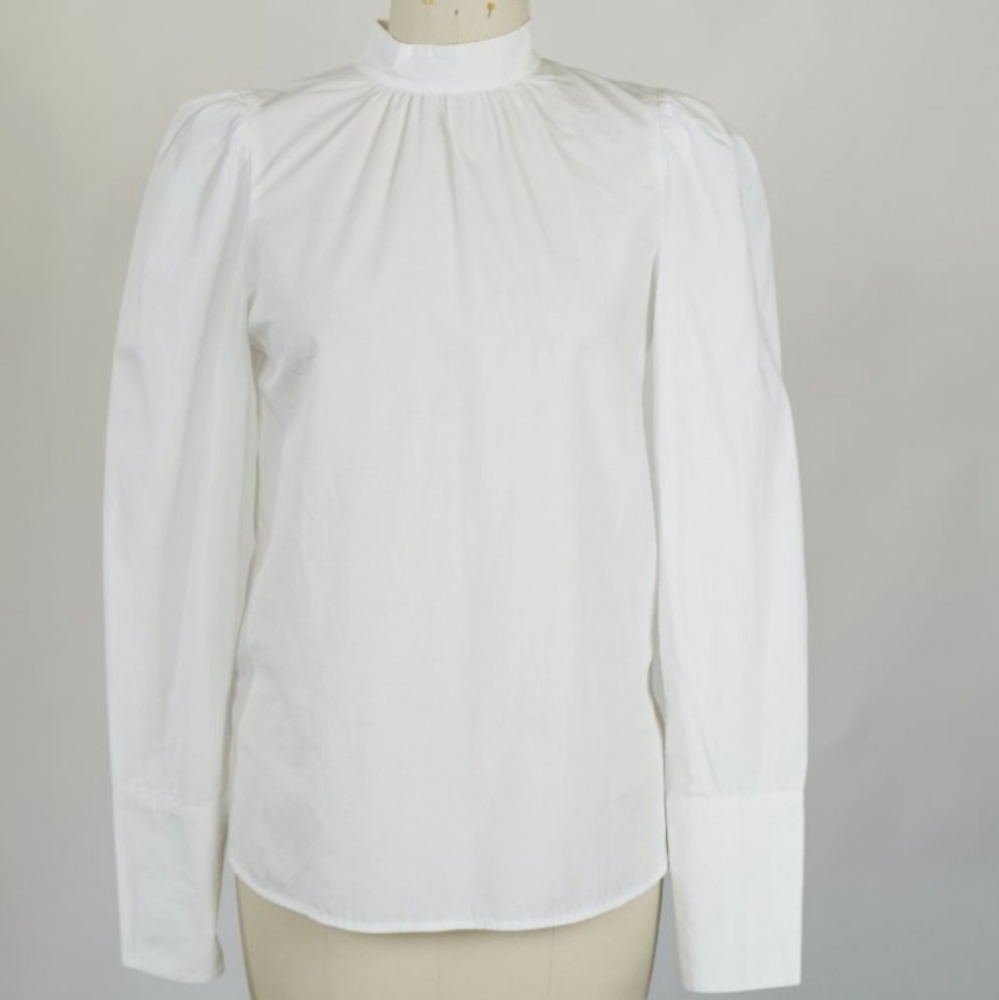 Bundle 2 items/$26 Puff sleeve top